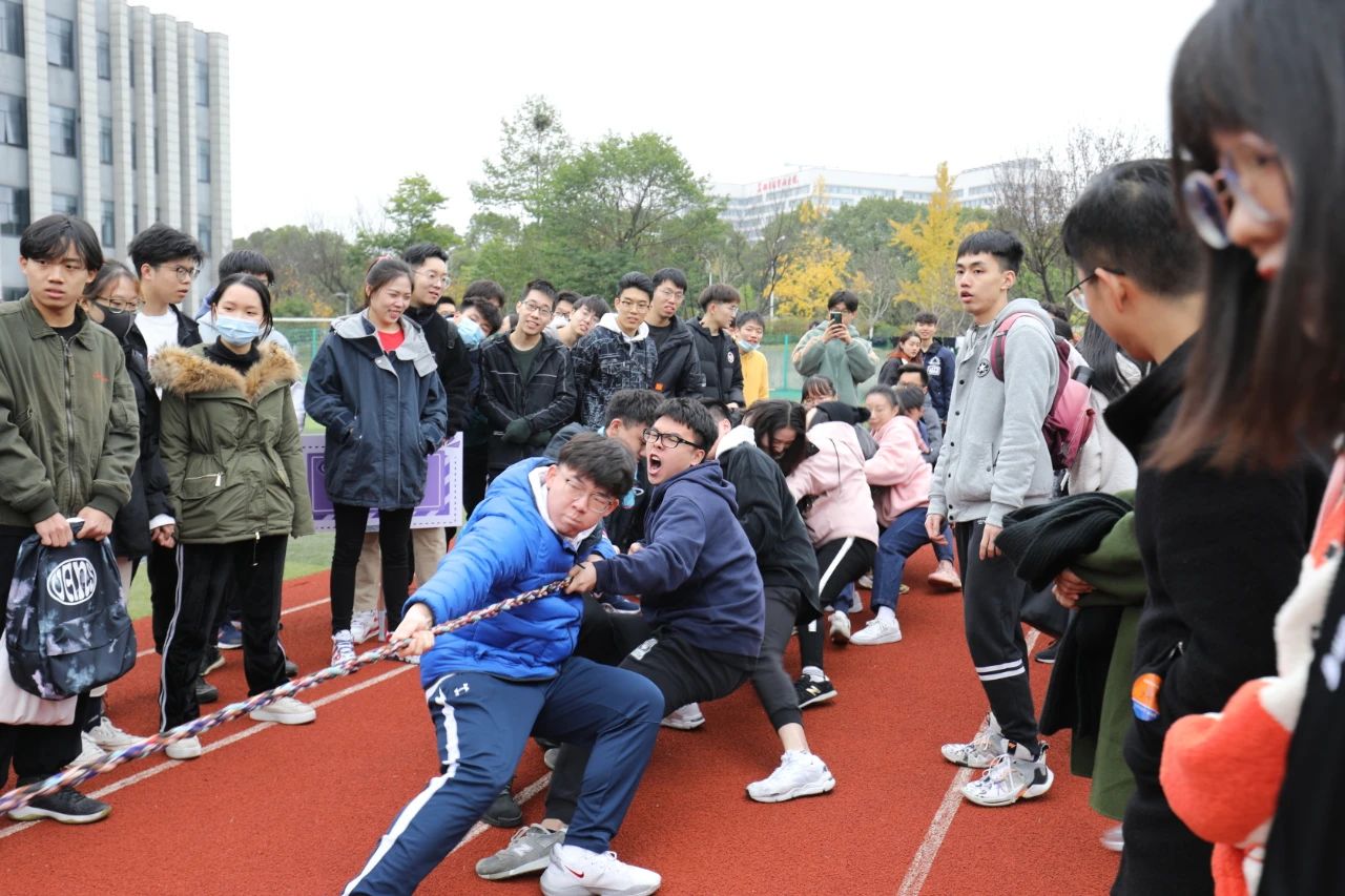 一起“趣”運(yùn)動,，新國大蘇研院學(xué)生趣味運(yùn)動會精彩回顧